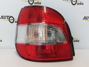 Aizmugurējais stūra lukturis - 7700428054 