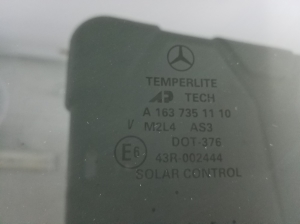 Mercedes Benz ML-Class 163 (1998–2005) Aizmugurējo sānu durvju stikls A1637351110 - 2