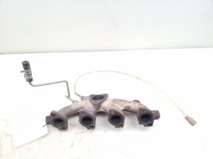  Exhaust manifold 