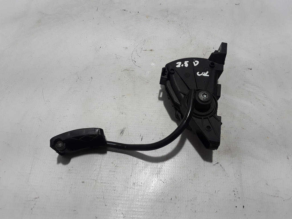 Used RENAULT Master Accelerator pedal 7700314526