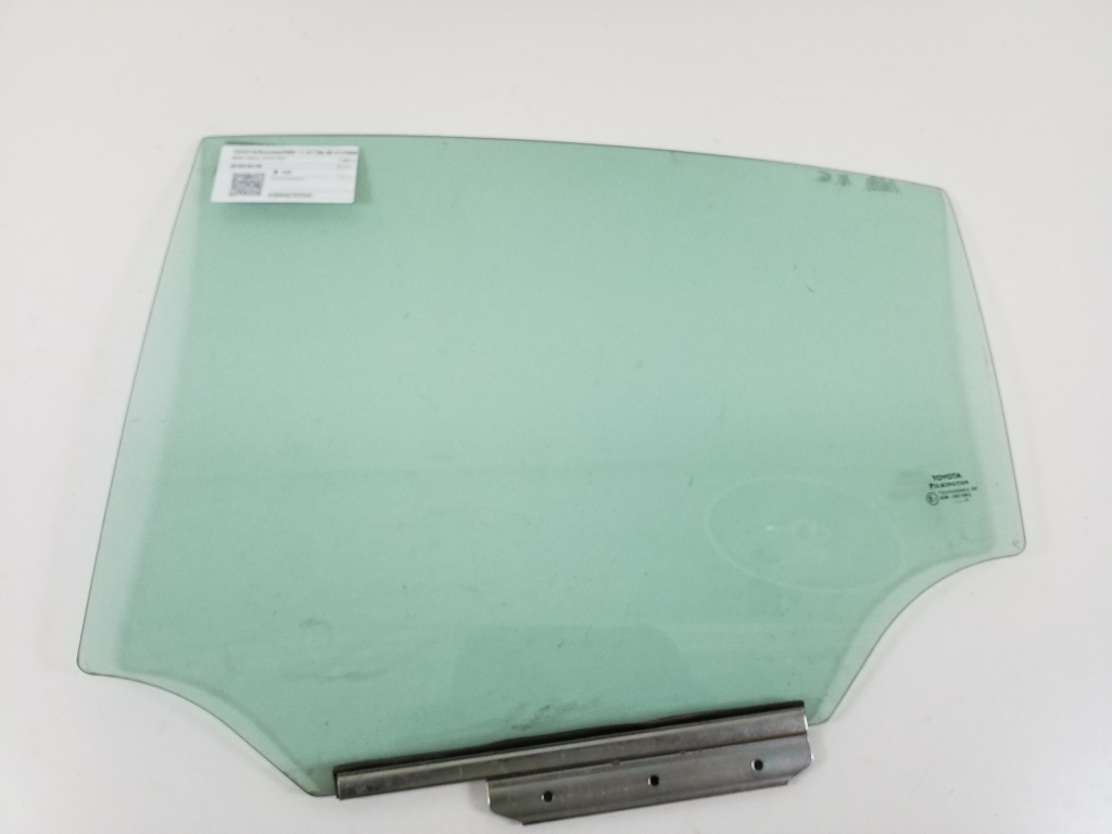 TOYOTA Avensis T27 Verre de porte coulissante côté gauche 68104-05140 21019030