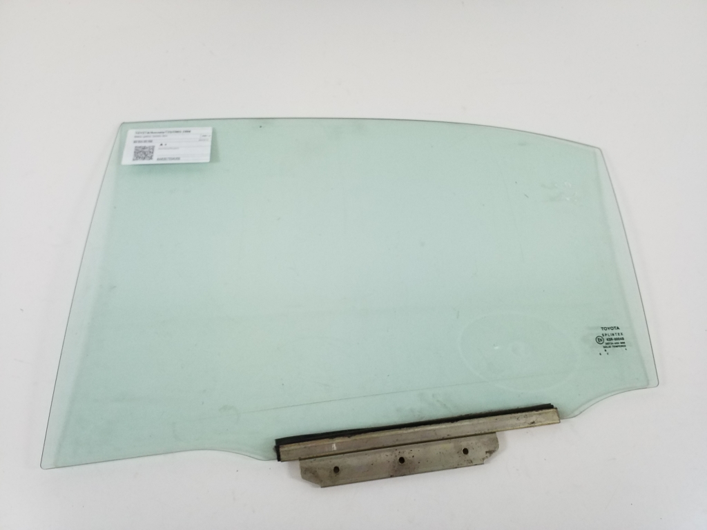 TOYOTA Avensis 2 generation (2002-2009) Verre de porte coulissante côté gauche 68104-05100 21019025