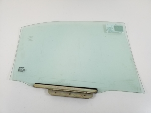  Glass rear side door 