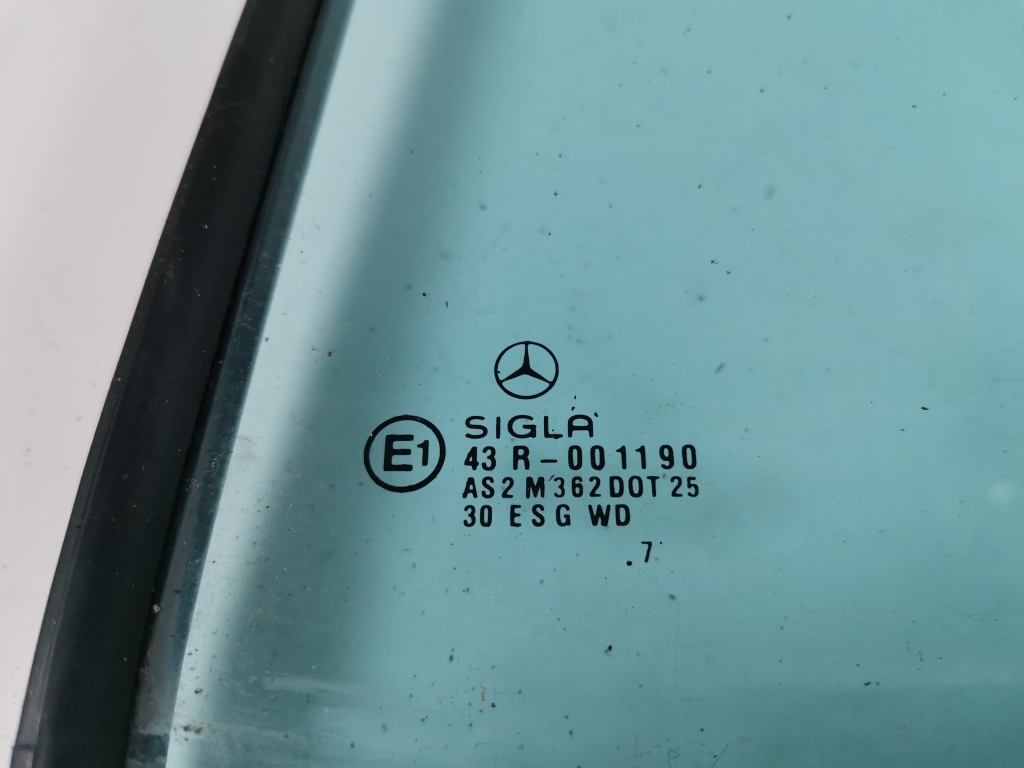 MERCEDES-BENZ E-Class W210 (1995-2002) Bal hátsó ablaküveg A2107351109 21019001