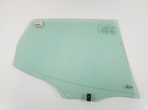 Mercedes Benz A-Class 168 (1997–2004) Rear side door glass - 3