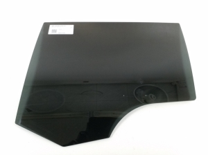 Rear side door glass