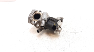  EGR valve 