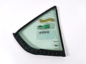 TOYOTA Prius W10/11 (1997–2003) Tagumise külgukse kolmnurkklaas - 2