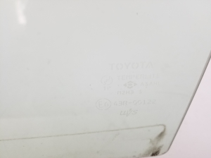 TOYOTA RAV 4 A3 (2005–2012) Aizmugurējo sānu durvju stikls 68104-42120 - 3