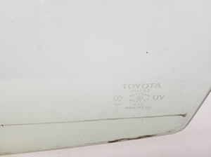 LEXUS RX MCU1 (1998–2003) Aizmugurējo sānu durvju stikls - 2