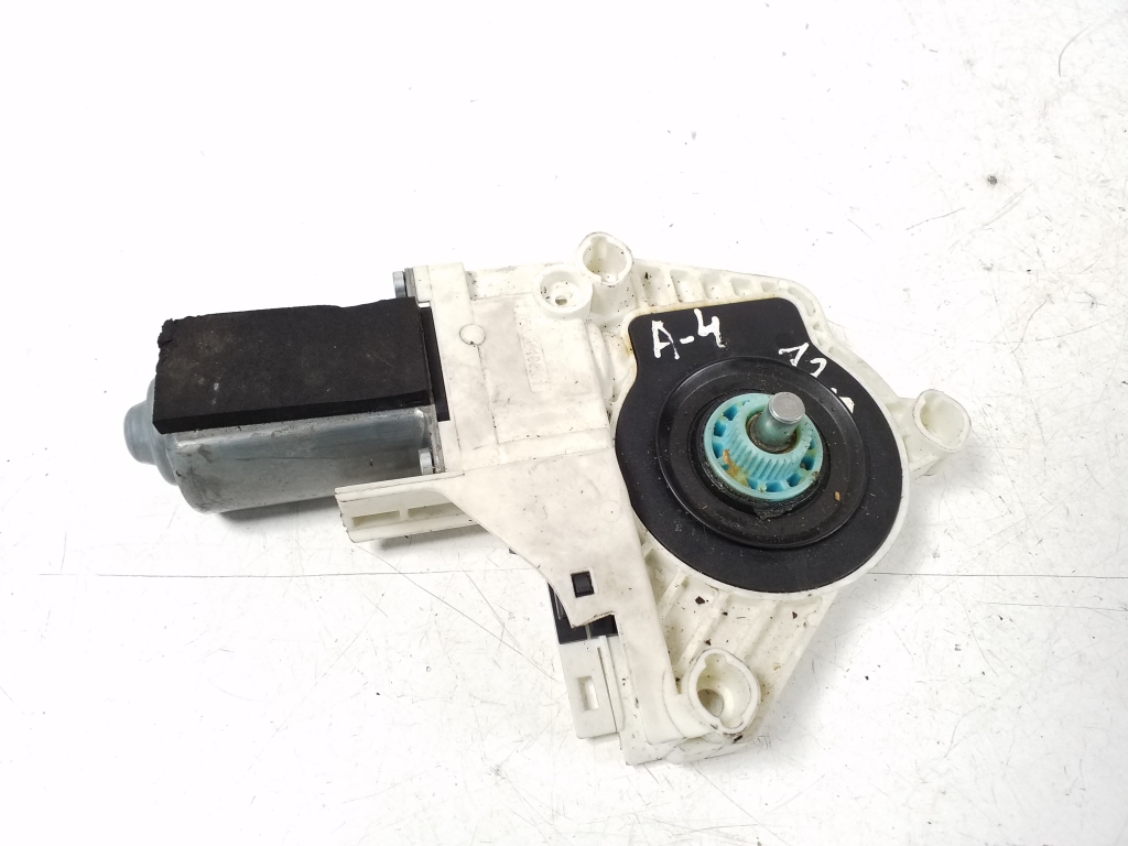 AUDI A4 B8/8K (2011-2016) Front Right Door Window Control Motor 8K0959802A 21932624