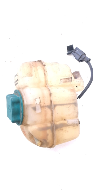 Coolant reservoir