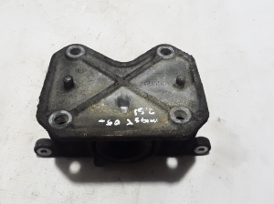   Support moteur avec silentbloc  - 8200260358 