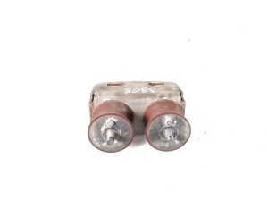 Mercedes Benz E-Class W212 (2009–2015) Summuti hoidik A2122403502 - 3