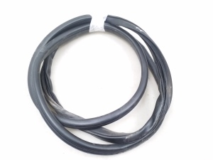   Rear side door sealing rubber 