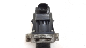  EGR valve 