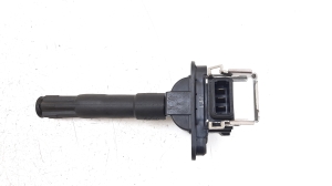 Volkswagen Passat B5 (1997–2005) Zündspule 058905105 - 2