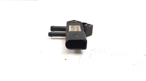  Exhaust gas sensor 