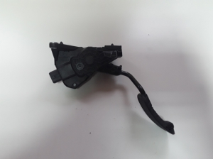 TOYOTA CHR (2016–2026) Gaspedal