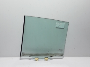  Glass rear side door 