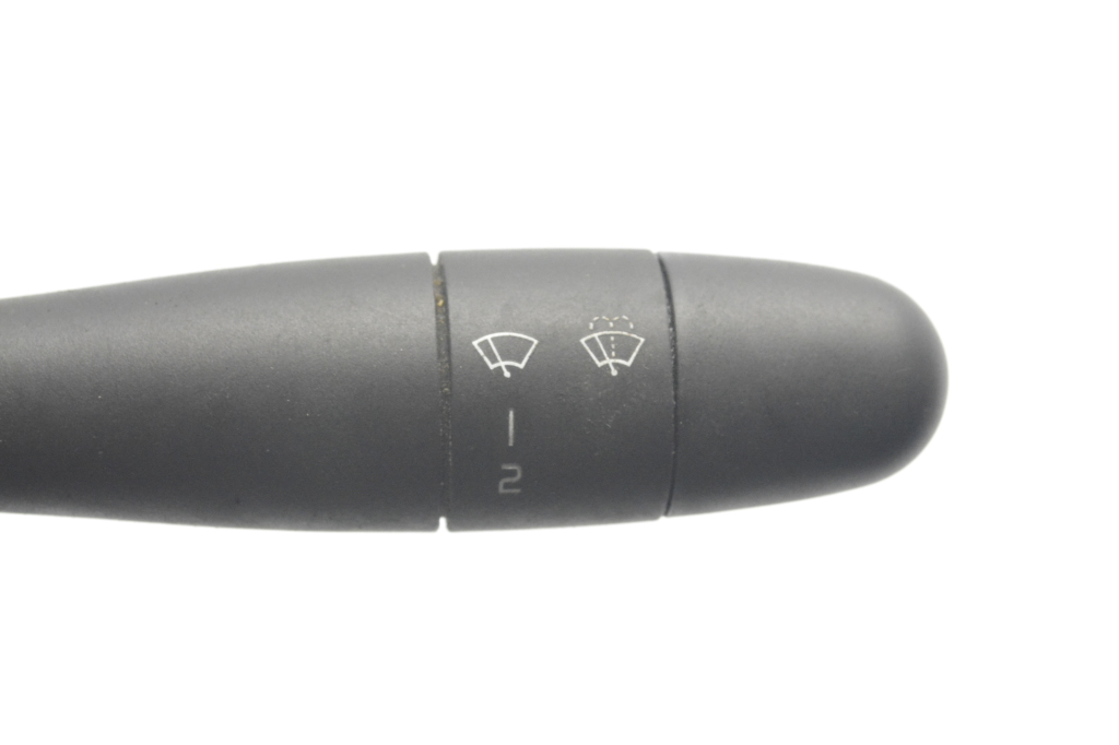 Used RENAULT Trafic Windscreen wiper switch 91167047