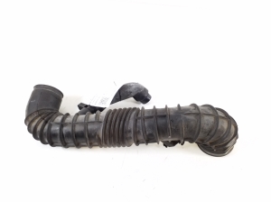  Air intake hose 