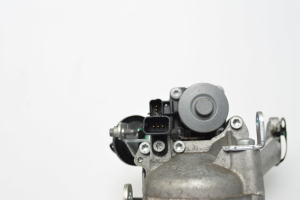  EGR valve 