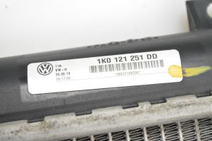 Volkswagen Touran II (2010–2015) Motorkühler 1K0121251DD - 3