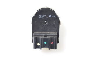 Opel Astra J (2009–2017) Mirror control switch 13271827 - 3