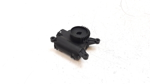   Heater flap actuator  - 0132801357 