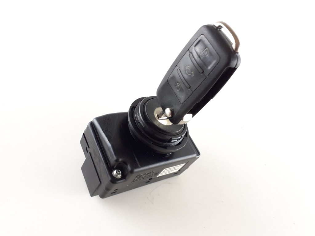 Used Volkswagen Touareg Ignition switch 3D0905865C