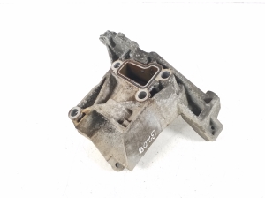   Power steering pump bracket  - 059145169AE 