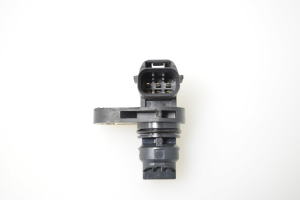 Mazda CX-5 (2011–2017) Crankshaft position sensor PE0118230 - 2