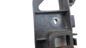  Front bumper bracket 