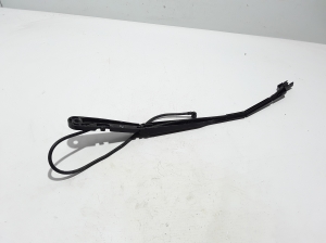  Windshield wiper blade 