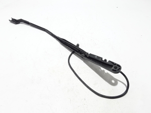  Windshield wiper blade 