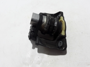 VOLVO V60 (2018–2026) Engine mount 32137494 - 3
