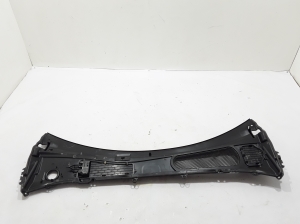 VOLVO V60 (2018–2026) Windlaufverkleidung (Scheibenwischerabdeckung) 31479548 - 3