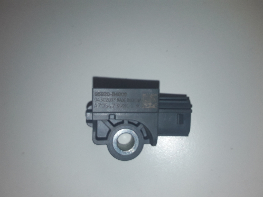 HYUNDAI Tucson 3 generation (2015-2021) Knock Sensor 95920B4000 22563656