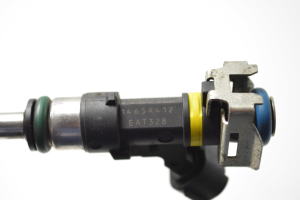  Fuel injector 