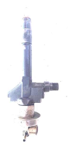  Fuel injector 