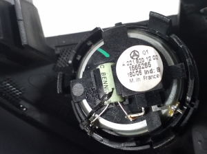 Mercedes Benz CLS-Class 219 (2004–2010) Sonstiges Teil der Vordertür A2197250294 - 3