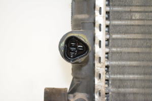 Volkswagen Polo IV (2001–2009) Cooling radiator 6Q0121253Q - 3