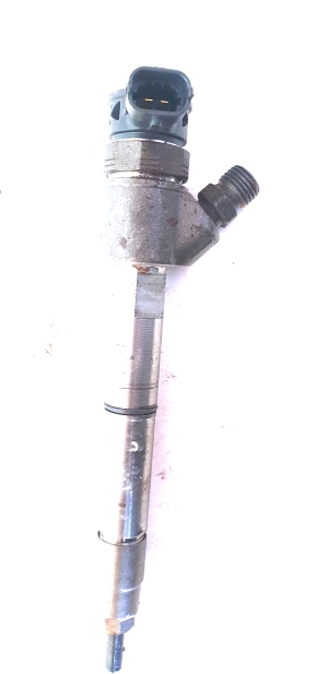  Fuel injector 