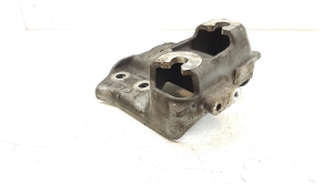Subaru Legacy V (2009–2014) Motorhalter - 3