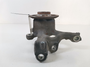 Mercedes Benz C-Class 204 (2007–2014) Front wheel hub A2043323401 - 2
