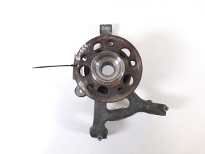 Mercedes Benz C-Class 204 (2007–2014) Front wheel hub A2043323401 - 4