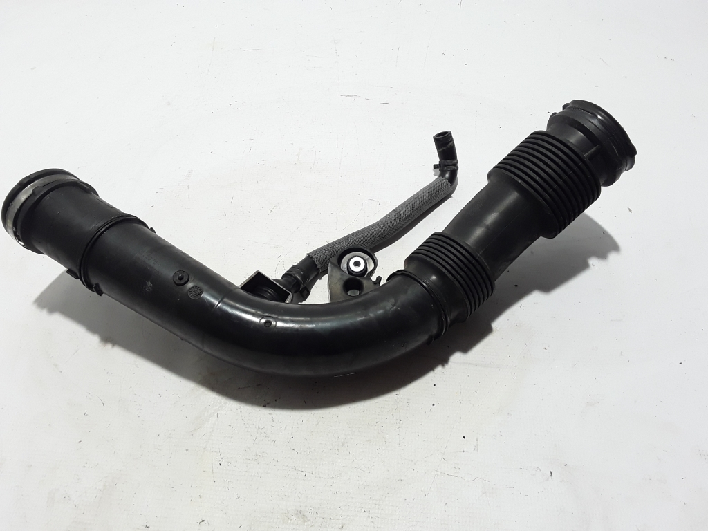 Used VOLVO XC60 Air intake hose 31657341