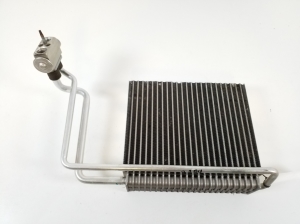   Radiator interior air conditioning 