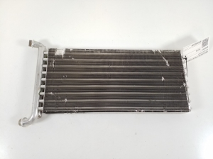  Interior shoulder radiator 